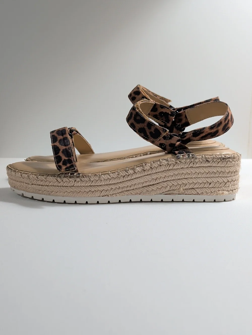 Nine West Animal Print Espadrille Sandals Size 9